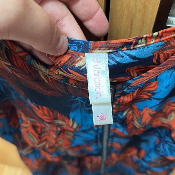 Feather Patterned Dress - Picture 3 of 5